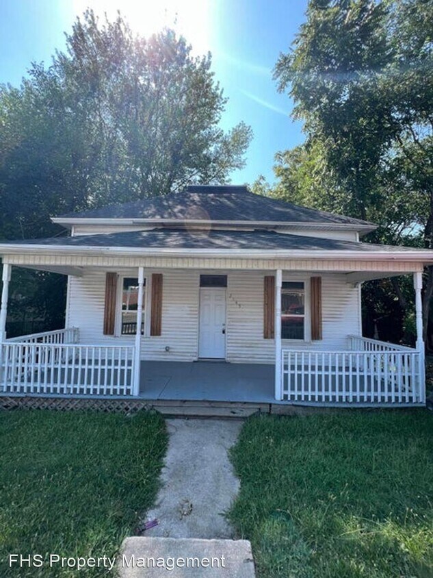 2 br, 1 bath House 2149 N National House Rental in Springfield, MO