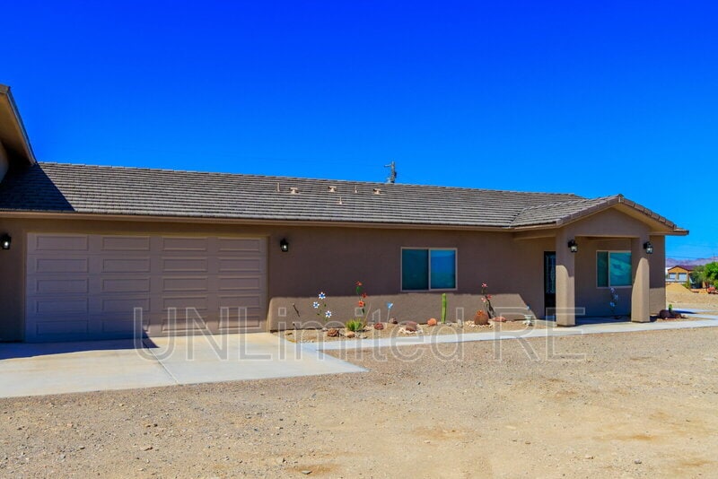 Primary Photo - 7756 Sierra Vista Dr