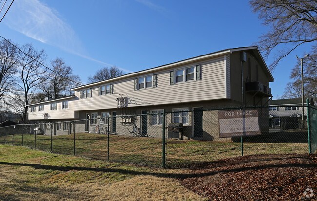 Foto del edificio - Key Street Townhomes