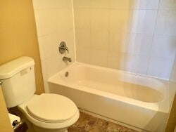 Foto del edificio - 16115 Catbird Ct