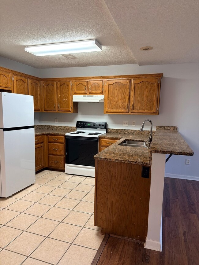 Building Photo - 115 Dannon Springs Dr