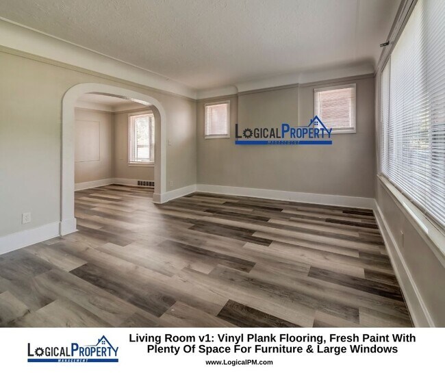 Building Photo - Beautiful Brick Colonial 4Bed/1.5Bath, 2 C...