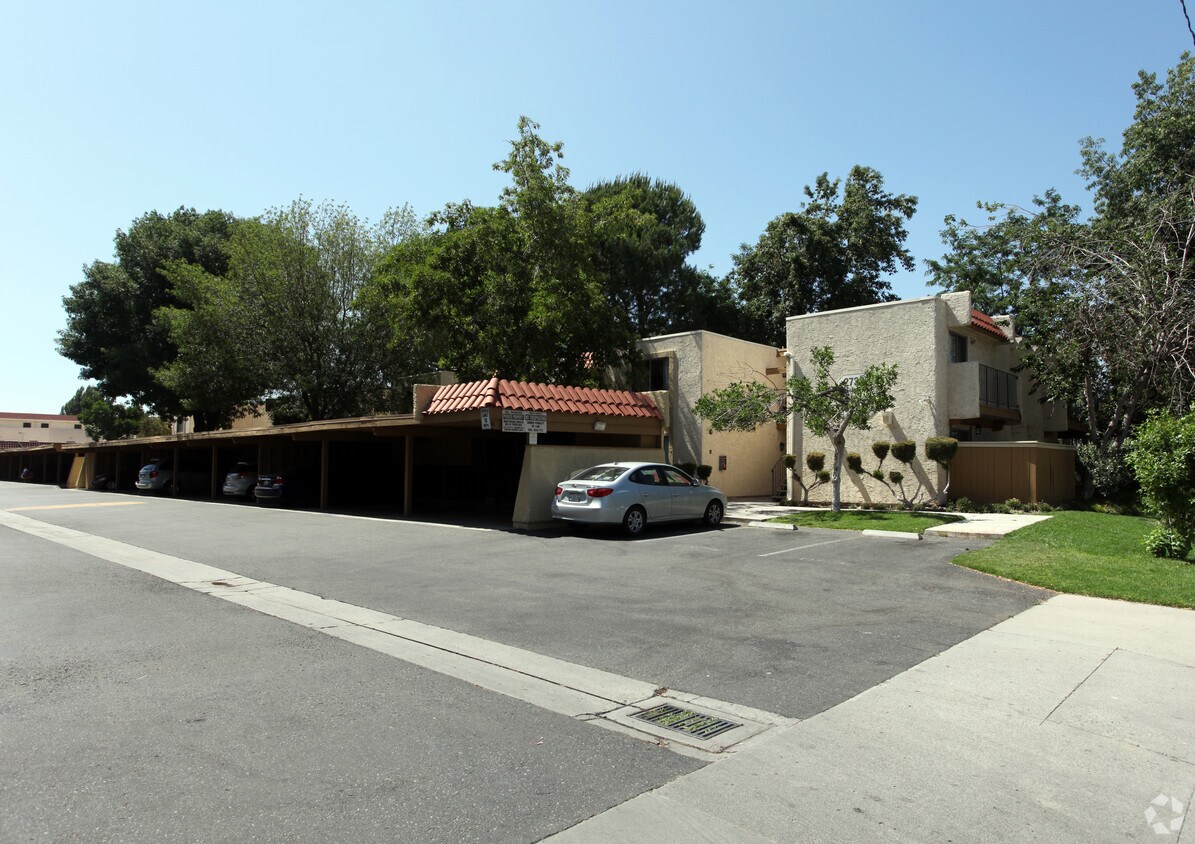 Canyon Country Apartaments - Canyon Country Apartments