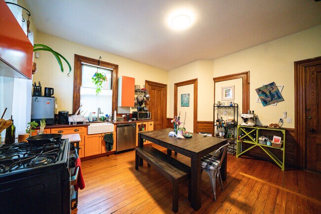 Foto del edificio - 56 Alleghany St