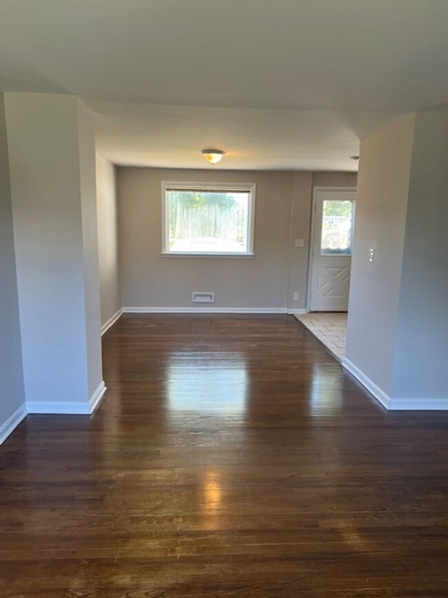 Building Photo - Brink Townhome/Row home in Dundalk