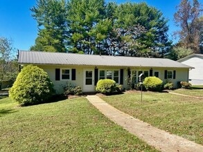 Building Photo - 3458 Smokehouse Ct