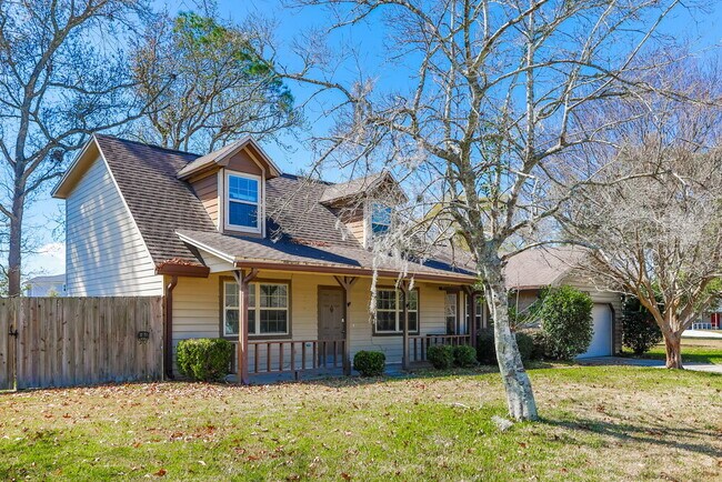 Foto del edificio - 10576 Inverness Dr