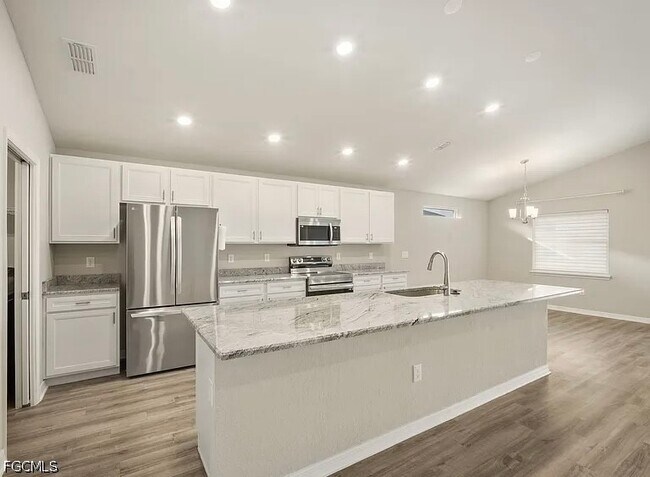 Foto del edificio - 12367 Marshland St