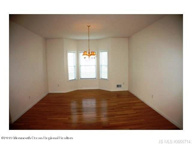 Building Photo - 388 Leeward Rd