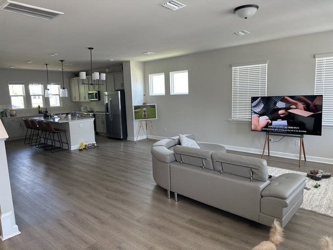 Foto del edificio - 9408 Sun Fountain Dr