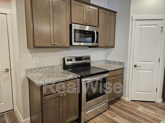 Foto del edificio - 5724 NE 58th Way