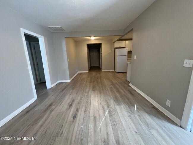 Foto del edificio - 3343 Nolan St