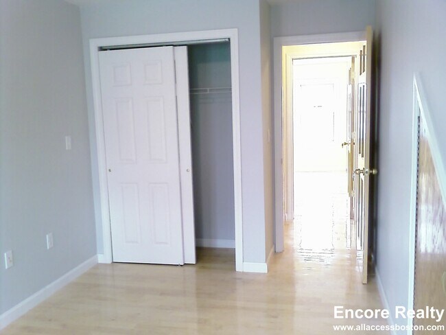 Foto del edificio - 1778 Commonwealth Ave