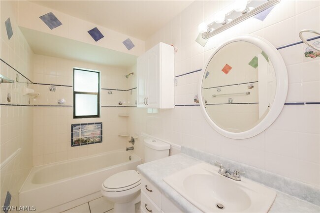 Foto del edificio - 720 SW 8th Terrace