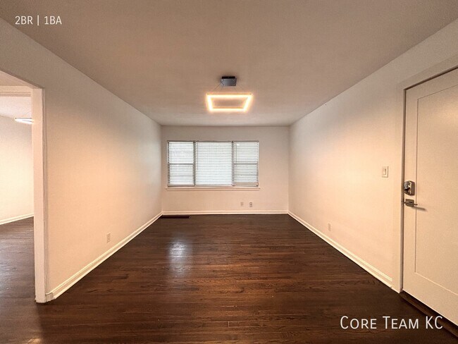 Foto del edificio - 4128 Roanoke Rd