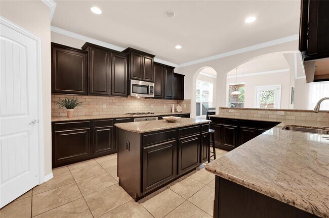 Foto del edificio - 24115 Haywards Crossing Ln