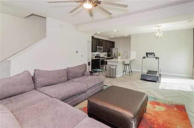 Foto del edificio - 1565 Arbor Knot Dr