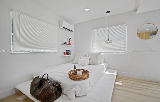 Photo - 1523 NE 148th St Townhome