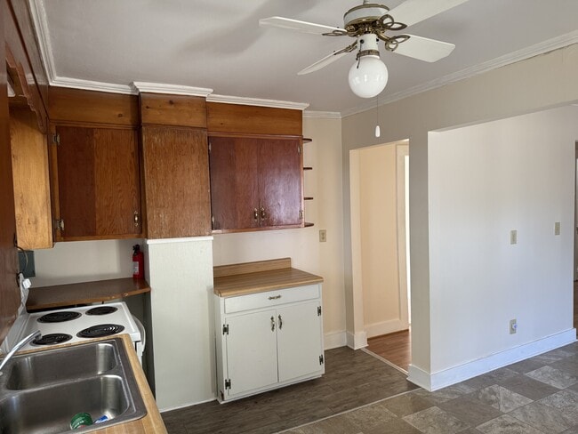 Foto del edificio - 5758 Hwy 70 W