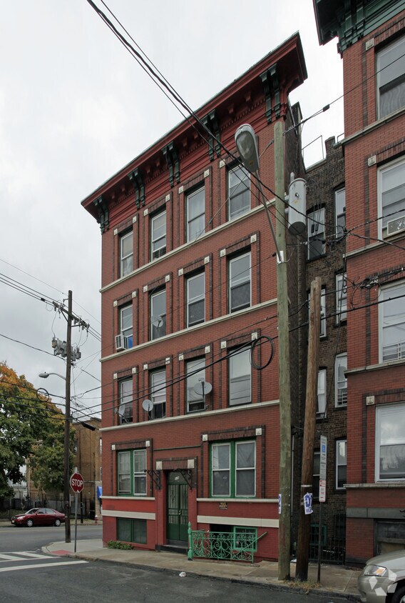 Foto del edificio - 116 Stuyvesant Ave