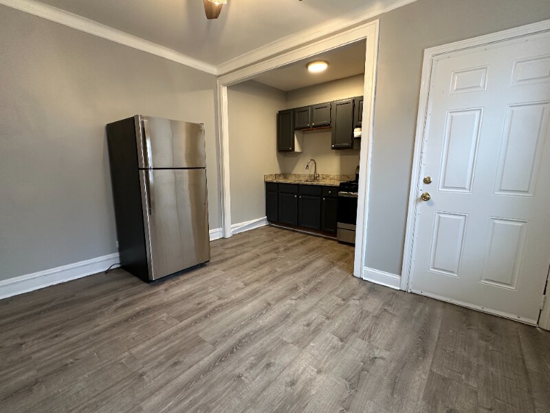 Photo - 5901-5911 W Huron St (Chicago, IL)