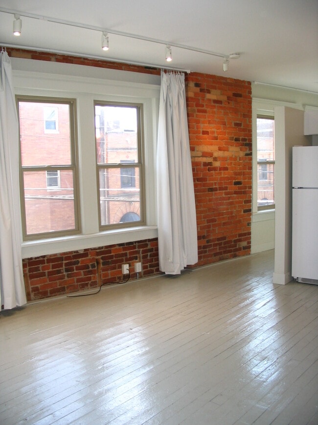 Building Photo - The Day Companies - Short North