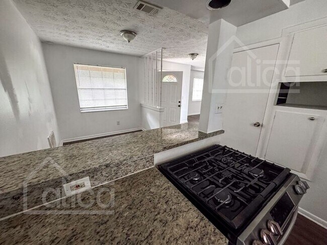 Building Photo - 4448 Jade Dr E