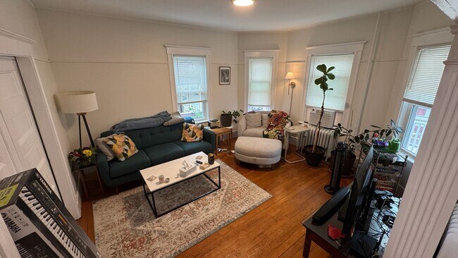 Foto del edificio - 66 Hall Ave