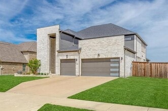 Building Photo - 9728 Hickory Hill Rd