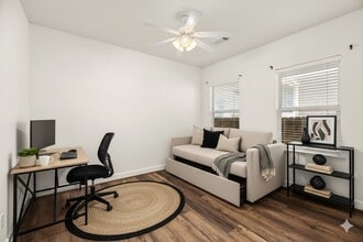 Building Photo - 1912 Shearn St