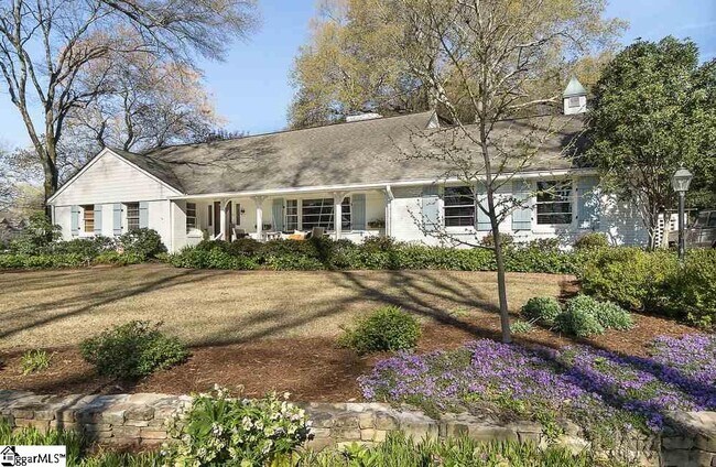 Foto del edificio - 123 Meyers Dr