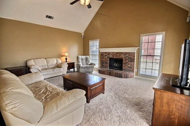 Foto del edificio - 773 Bradley Cove