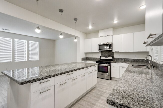 Building Photo - LARGE TOWNHOME IN 92154.  3 BEDROOMS,2.5 B...