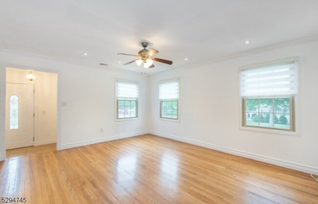 Building Photo - 61 Beechwood Ave