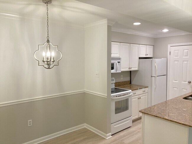 Building Photo - 141 Lamotte Dr