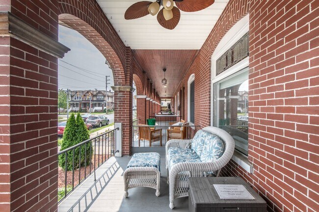 Foto del edificio - Spacious 3BR Allentown Gem – Comfort & Con...