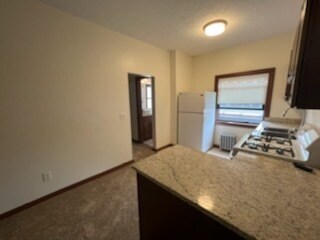 Foto del edificio - 21930 Lakeshore Blvd