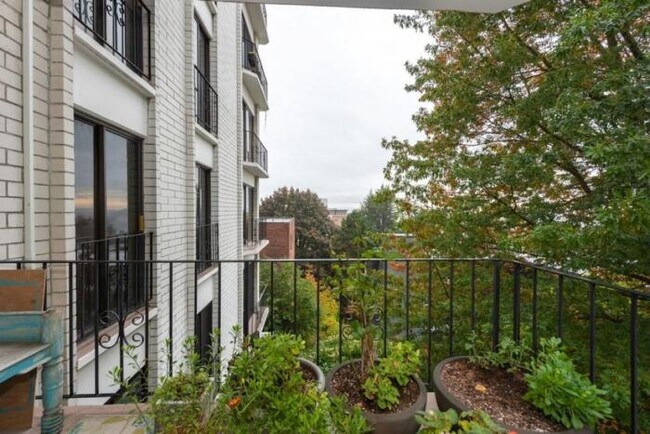 Foto del edificio - 2 bedroom in Seattle WA 98109