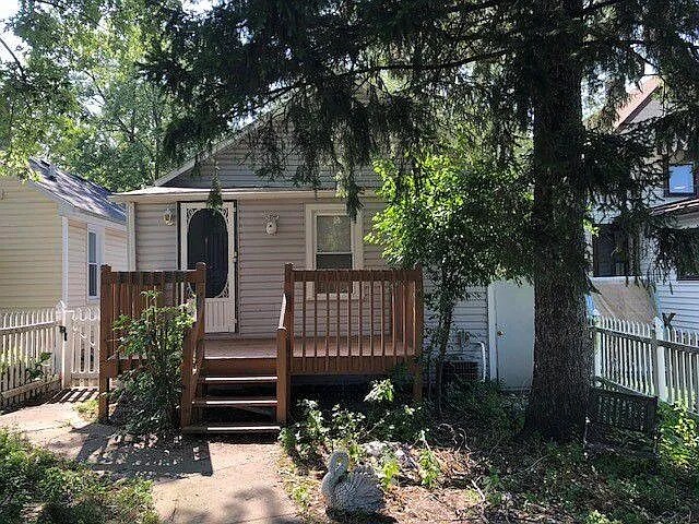 Foto del edificio - 725 Warner Ave