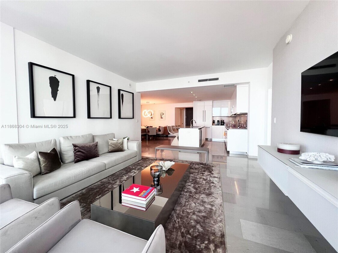 Foto principal - 68 SE 6th St