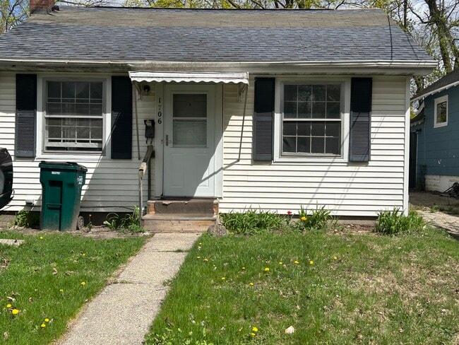 Photo - 1706 Massachusetts Ave House