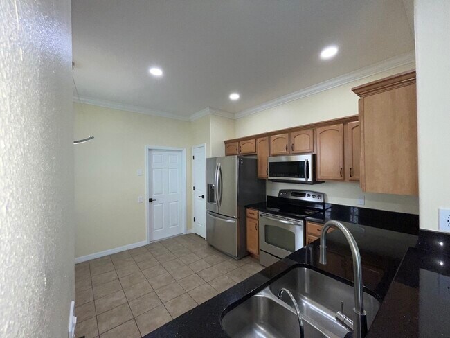 Kitchen - 5344 60th Ave N