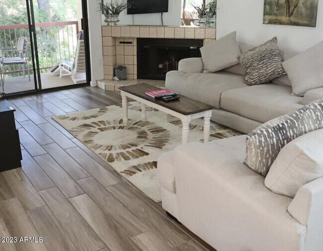 Foto del edificio - 9340 N 92nd St