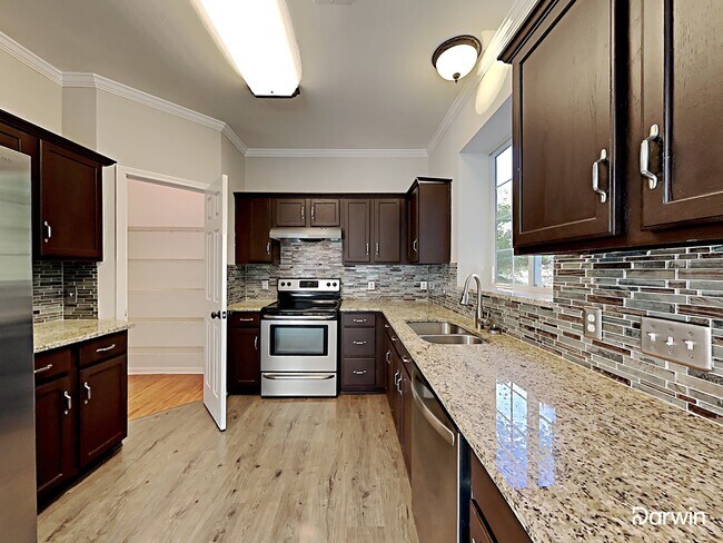 Foto del edificio - 1015 Clearbrook Road, Matthews, NC 28105