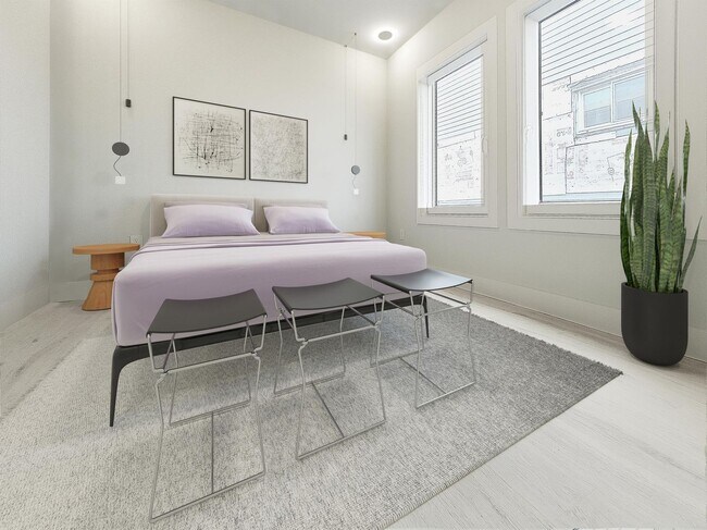 Foto del edificio - Spacious 3-Bed, 2-Bath Apartment | Pet Friendly | Luxury Living in Roxbury