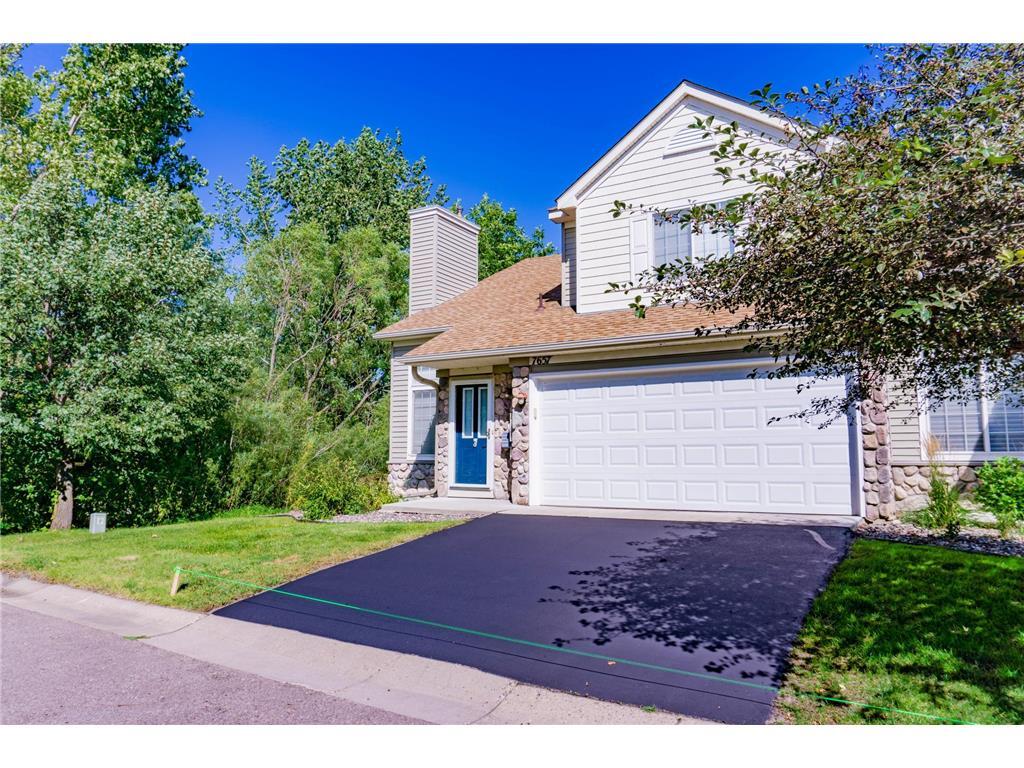 Foto principal - 7657 Primrose Pl