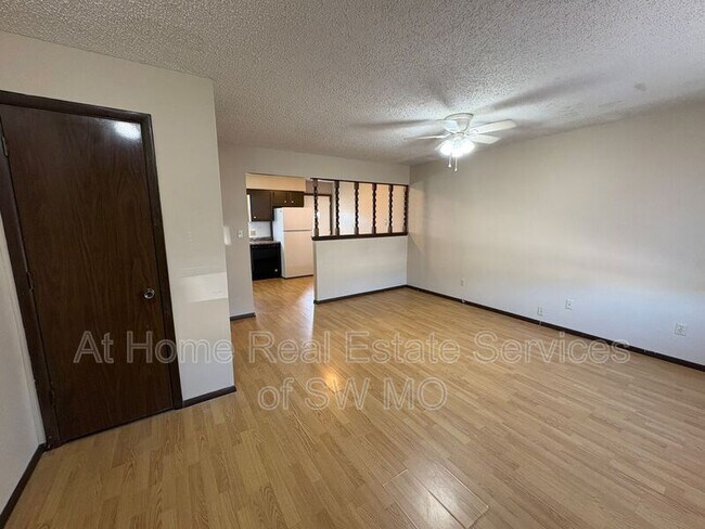 Building Photo - 1830 Tower Cir