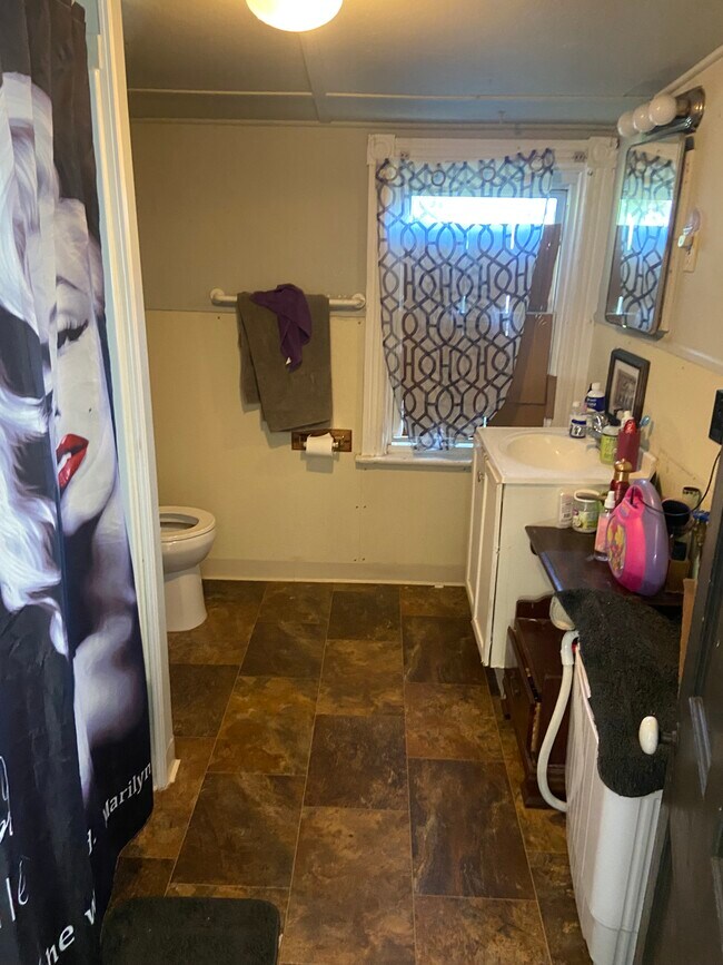 Foto del edificio - 112 Webster Ave