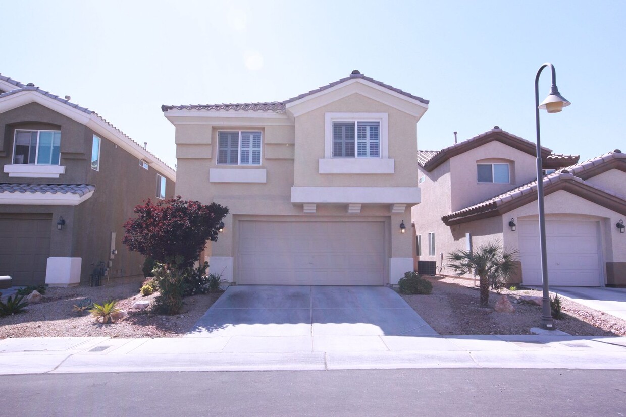 Primary Photo - Guard-Gated Golf Course Community