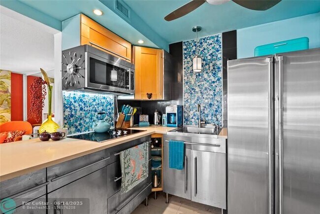 Foto del edificio - 3110 NE 29th St
